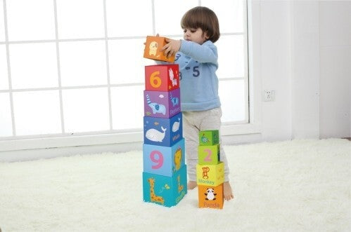 Classic World Wooden Stacking Blocks (Numbers & Animals, 10-Piece Set)