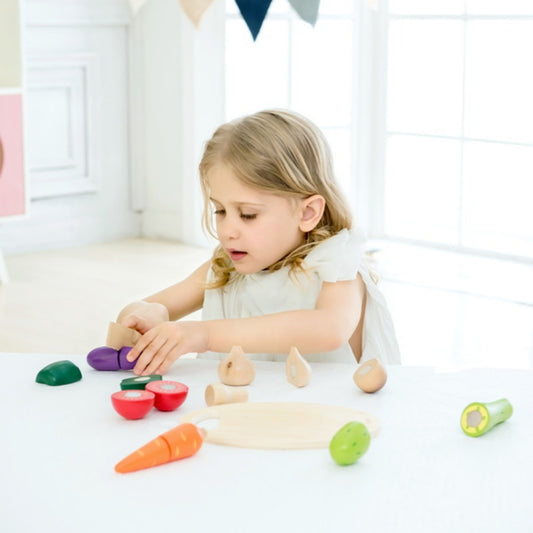 Classic World Wooden Cutting Vegetables Set