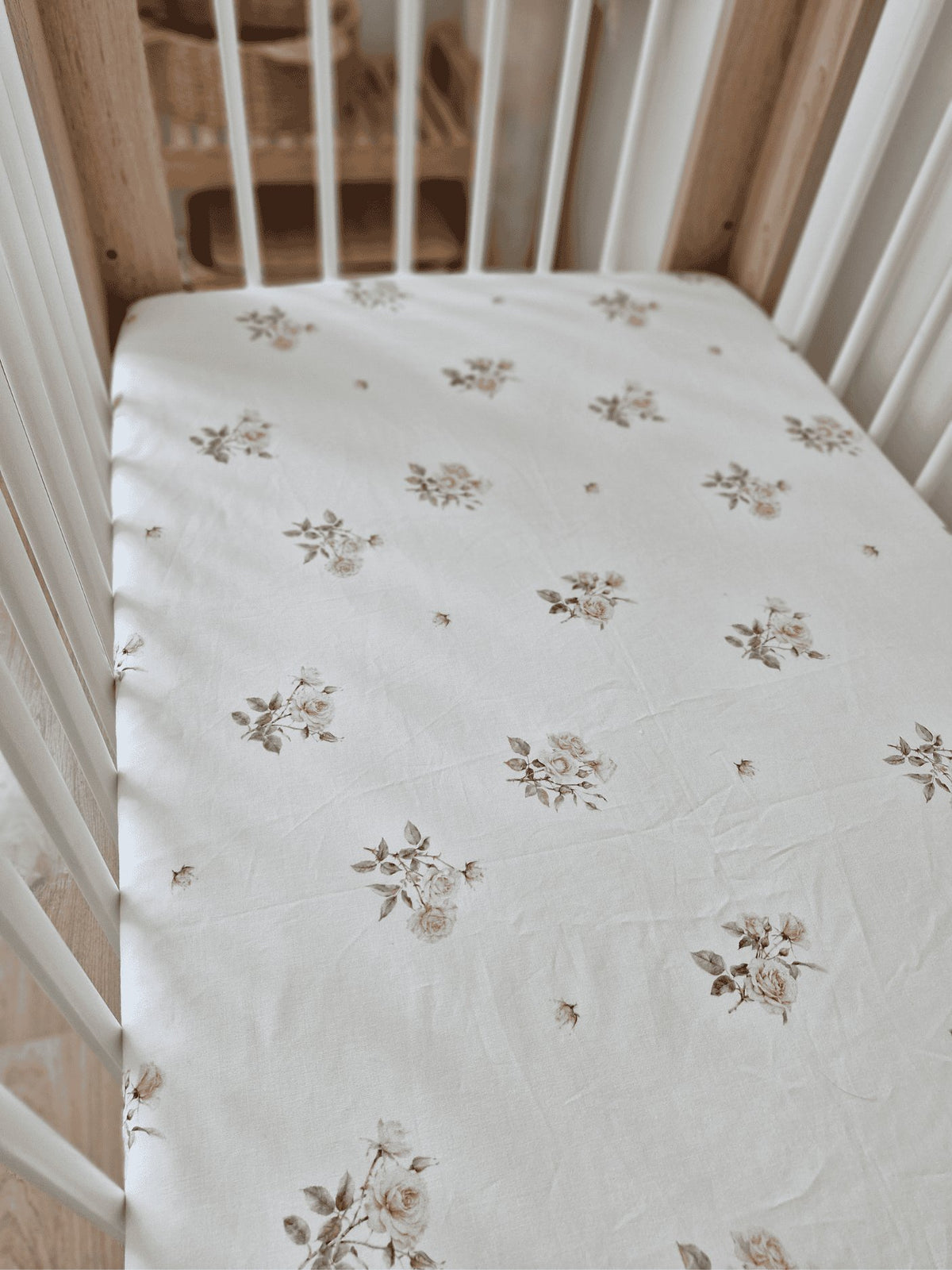 Koell: Cotton Sheet from the "Tea Roses" Collection