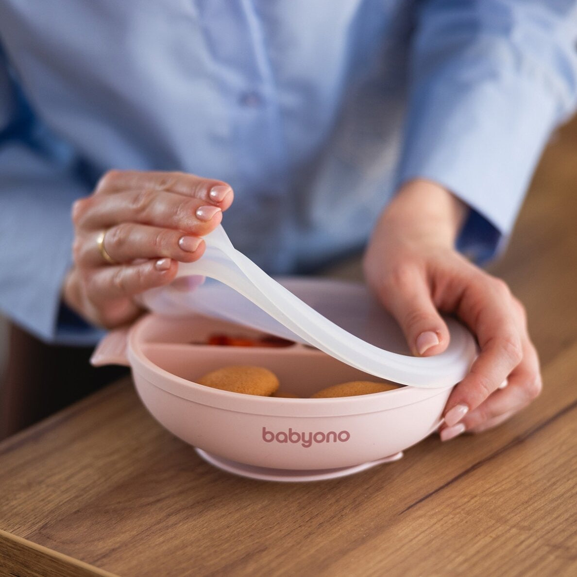 silicone suction plate with lid -pink