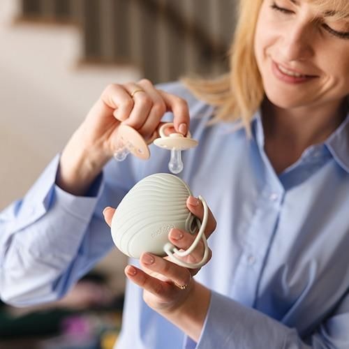 Silicone soother case- beige