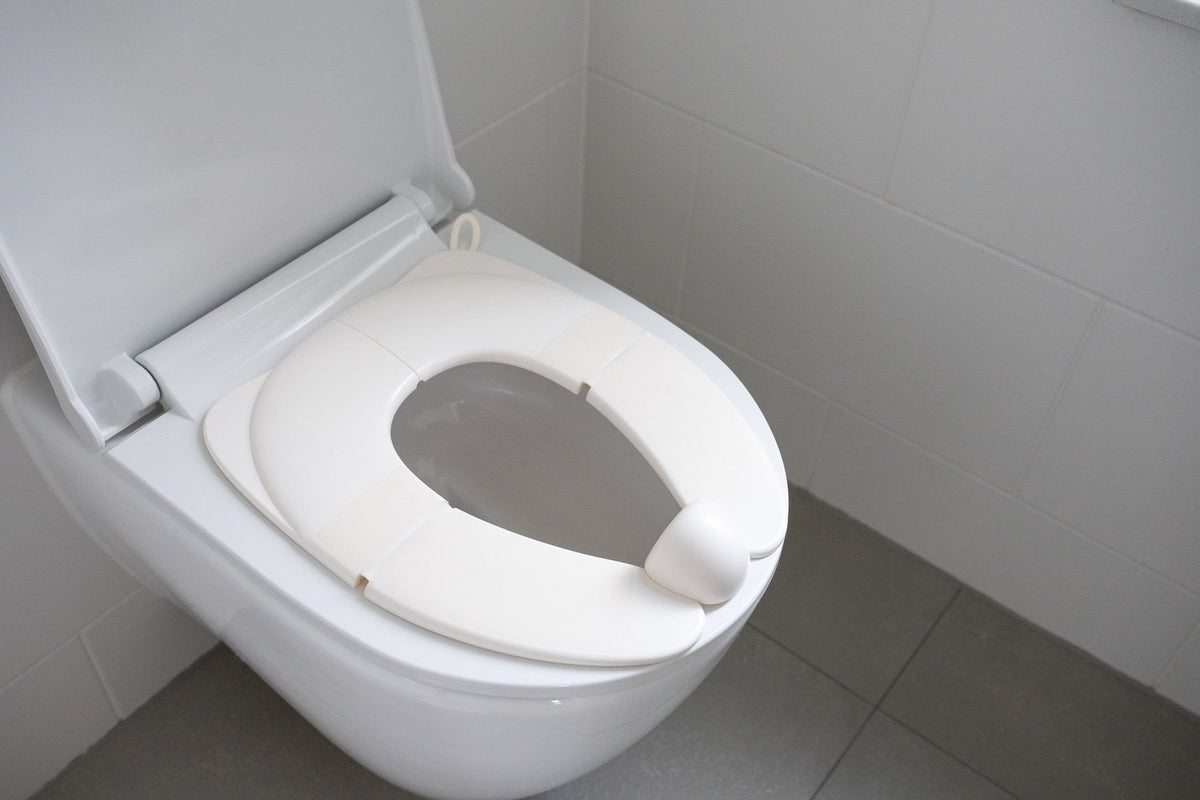 Foldable Toilet Seat Reducer