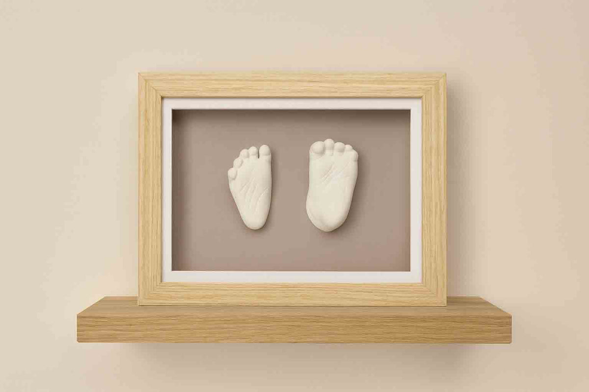 Happy Hands 3D Deluxe Casting Set – Natural Wood Frame