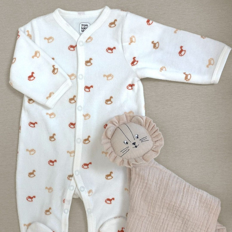 Trois Kilos Sept Rocking Horse Velour Pyjamas (3M)