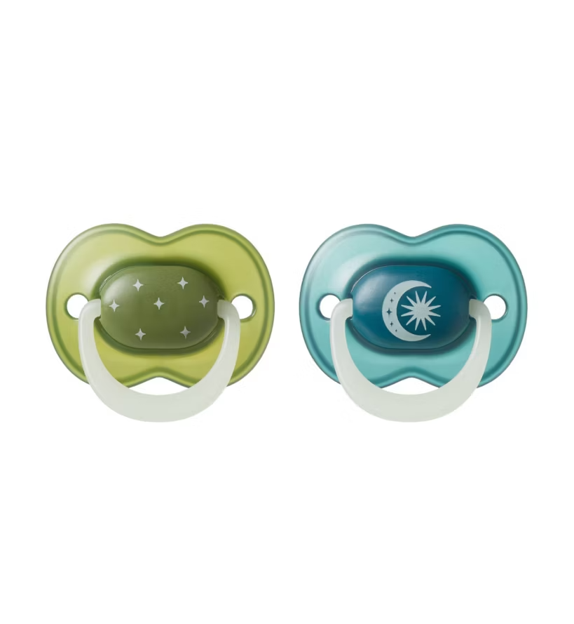 Tommee Tippee NightGlow Dummy (2 Pack) – 18-36 Months Assorted