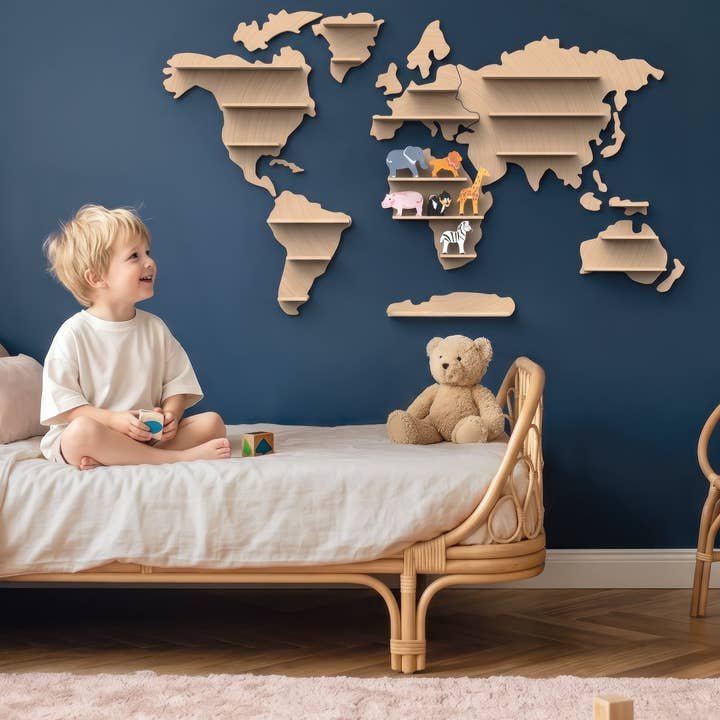 World Map Animal Shelf (incl. starter set w/6 animals)