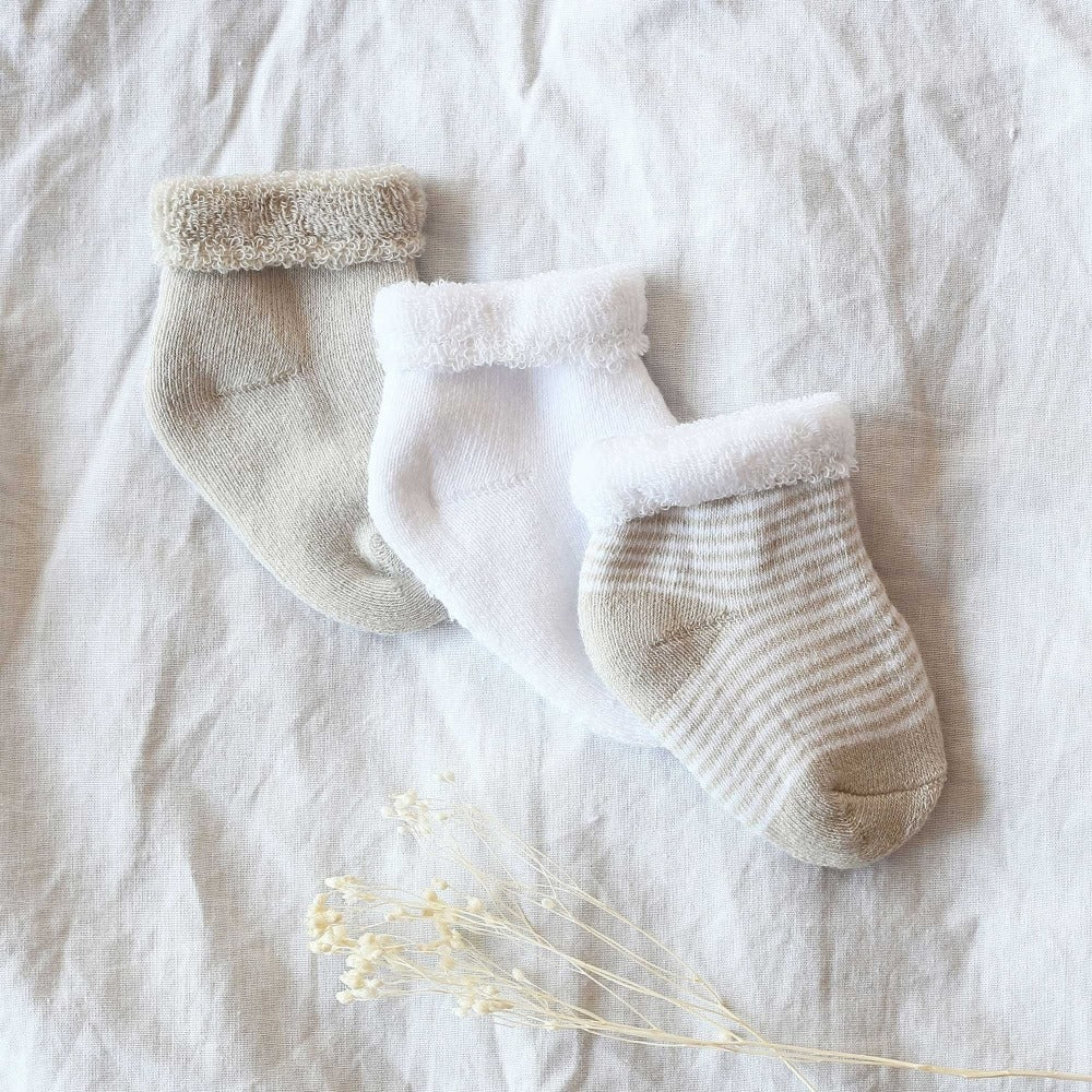 Pack of 3 pairs of beige socks