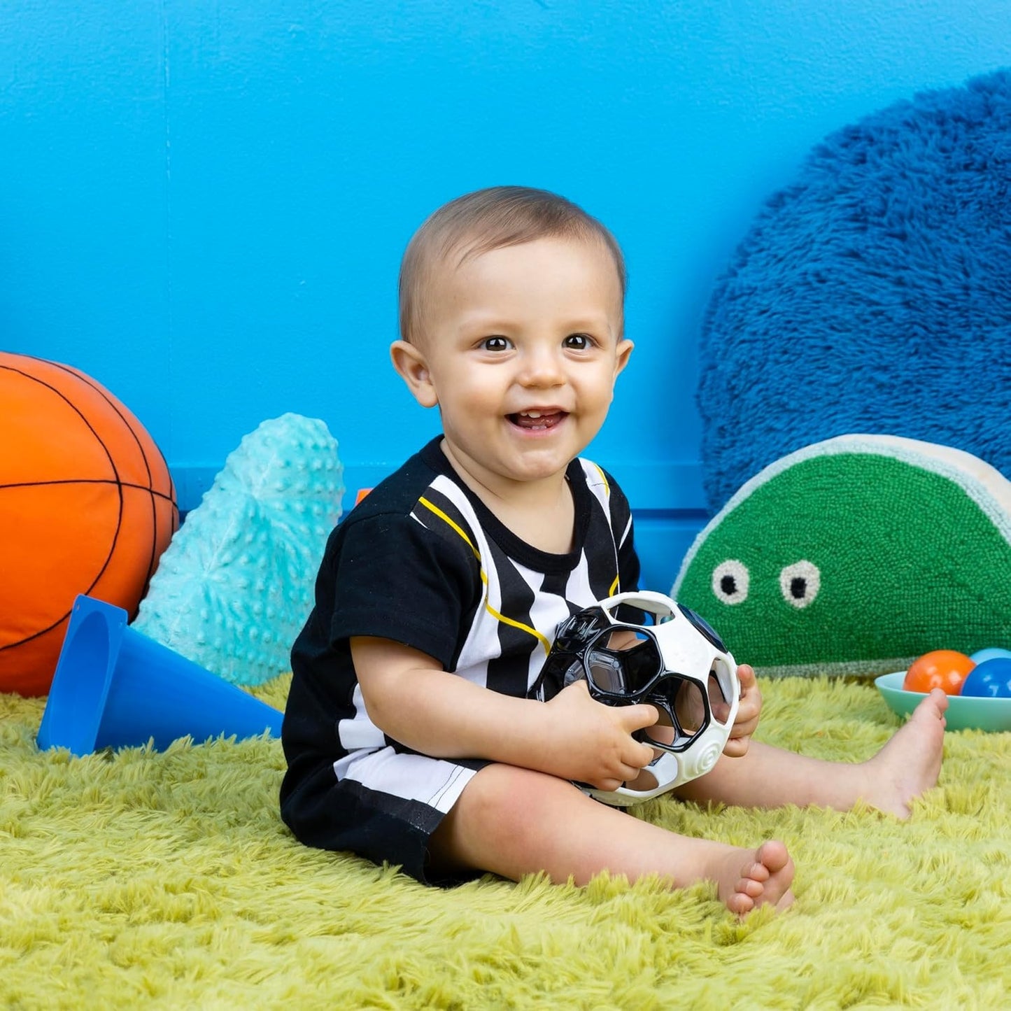 Bright Starts Oball Grippin' Goals Rattle Soccer Ball