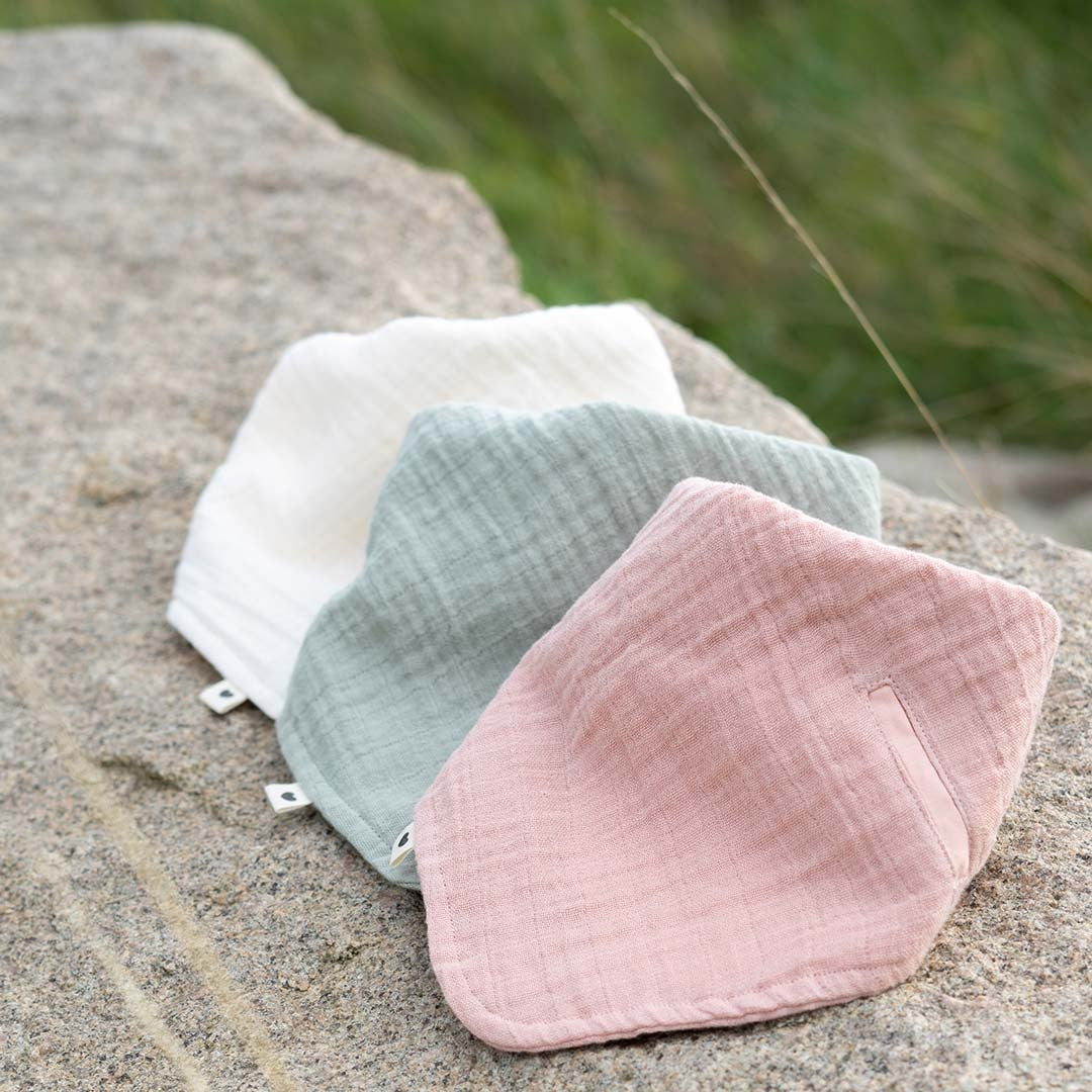 Soft Muslin Bandana Bib Blush