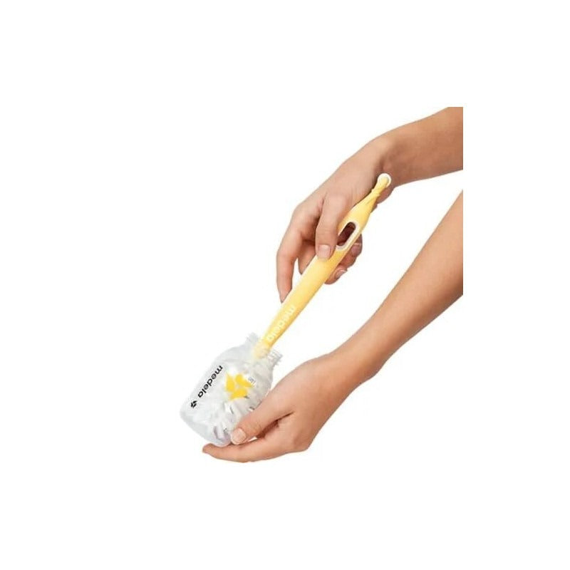 Medela Quick Clean Bottle Brush: Thorough and Gentle Cleaning