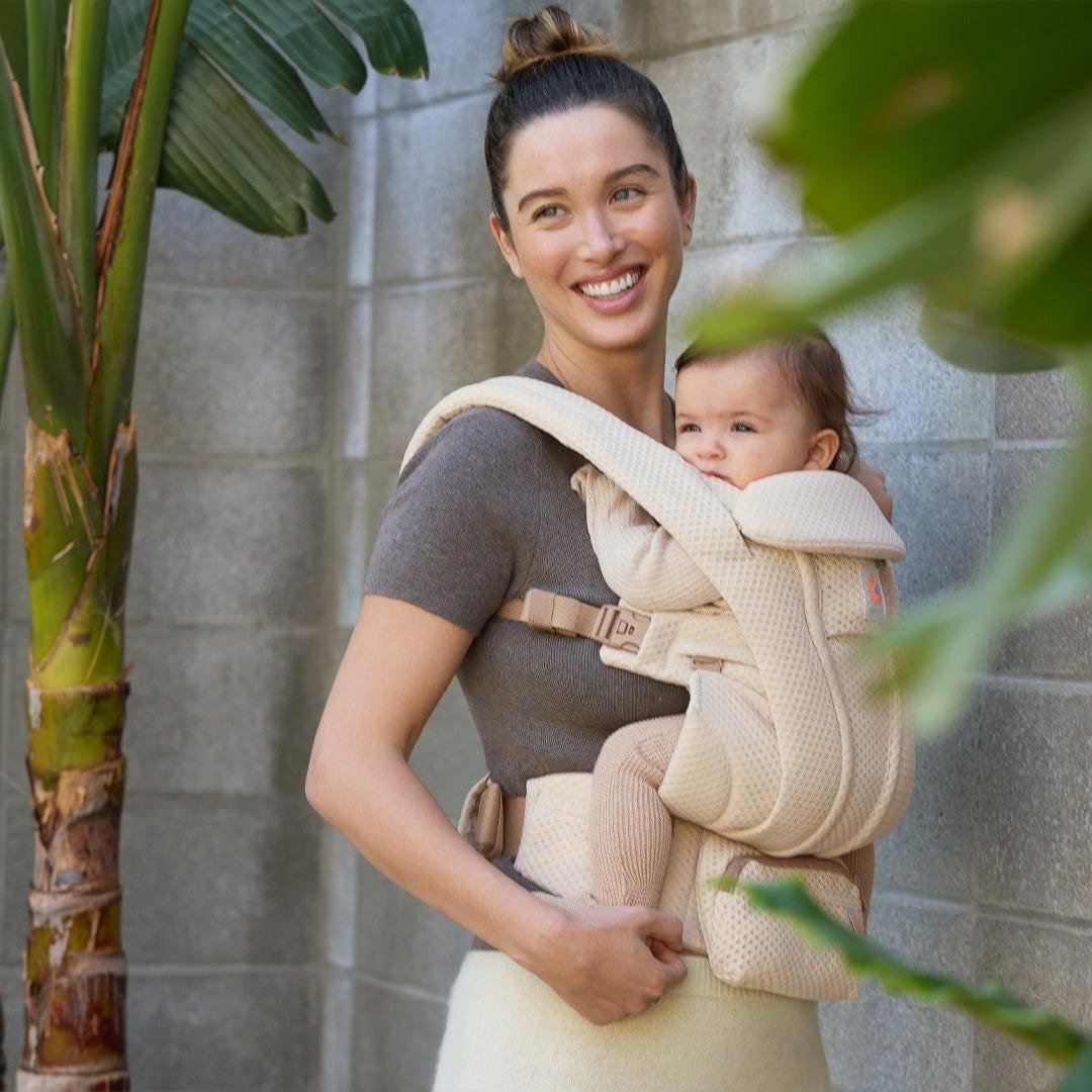 Ergobaby: Omni Deluxe Baby Carrier - All-in-One SoftFlex Mesh (Natural Beige)