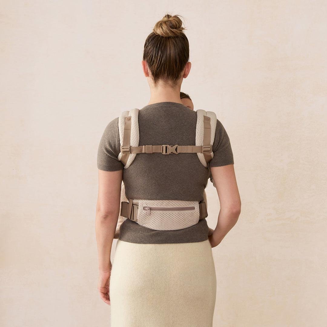 Ergobaby: Omni Deluxe Baby Carrier - All-in-One SoftFlex Mesh (Natural Beige)