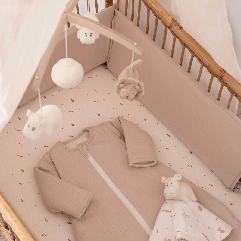 Trois Kilos Sept Tam Tam Crib Bumper – Sable (180 x 23 cm)