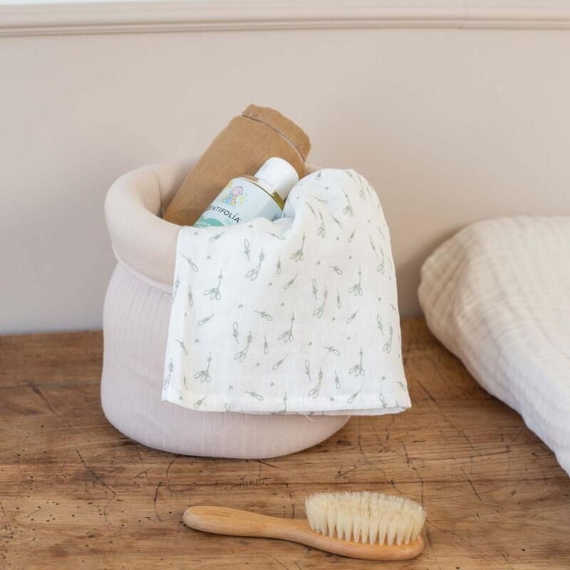 Trois Kilos Sept Set of 3 Muslin Swaddles (70x70cm) – Feuille Olive Collection