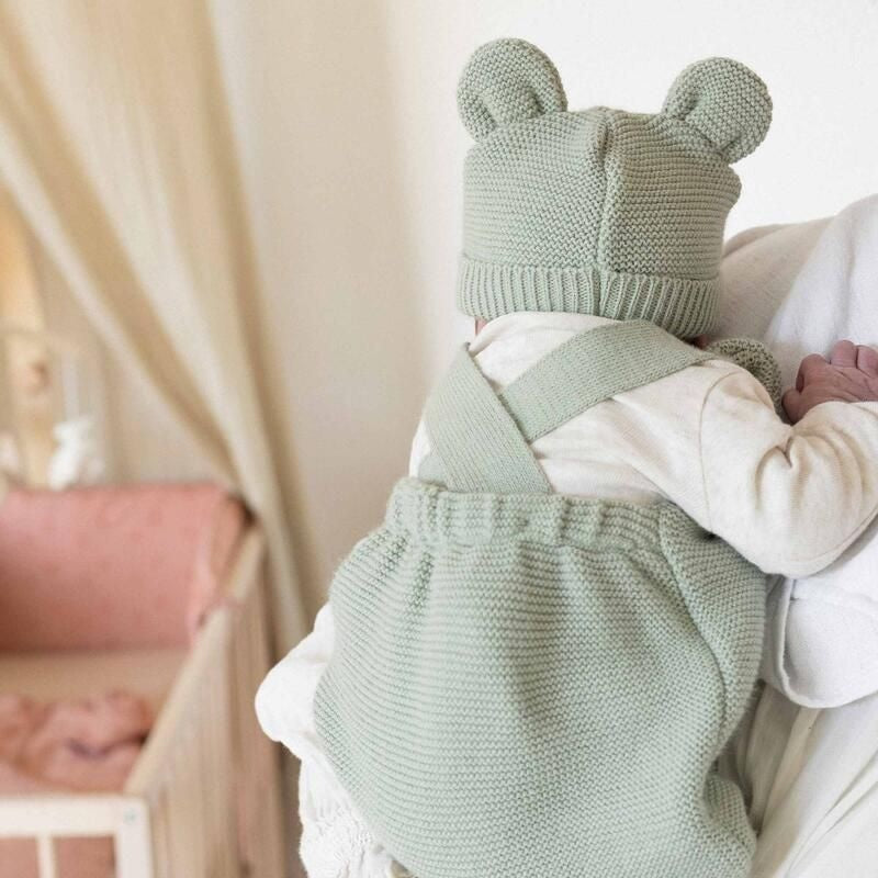 Trois Kilos Sept: Knitted Newborn Hat – Olive Green (0-1 Month)