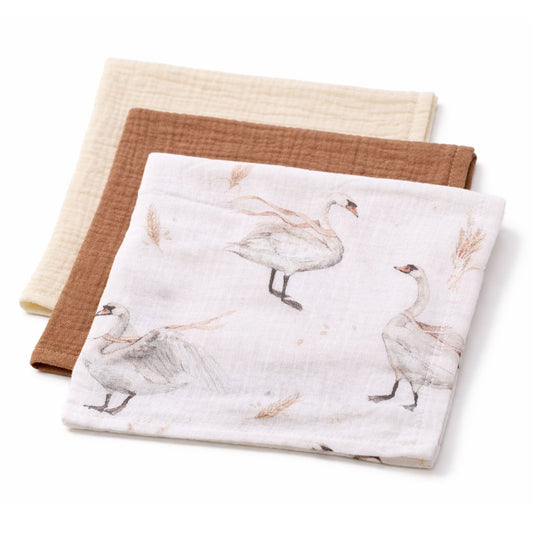 Koell: Three-Pack Muslin Diapers - "Swans"
