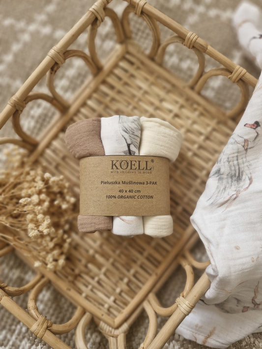 Koell: Three-Pack Muslin Diapers - "Swans"