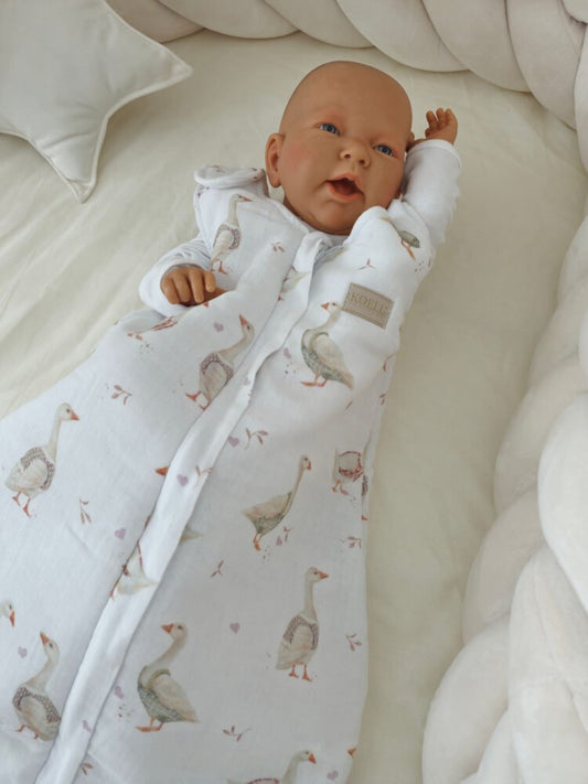 Koell: Muslin Baby Sleeping Bag for Crib - Geese on White